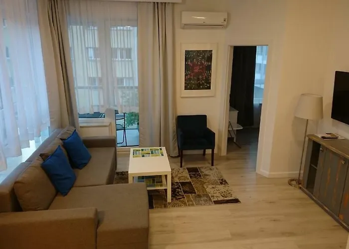 Slodowiec Metro, Free Parking Warsaw